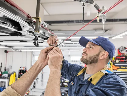 Garage Door Cable Repair in Georgetown